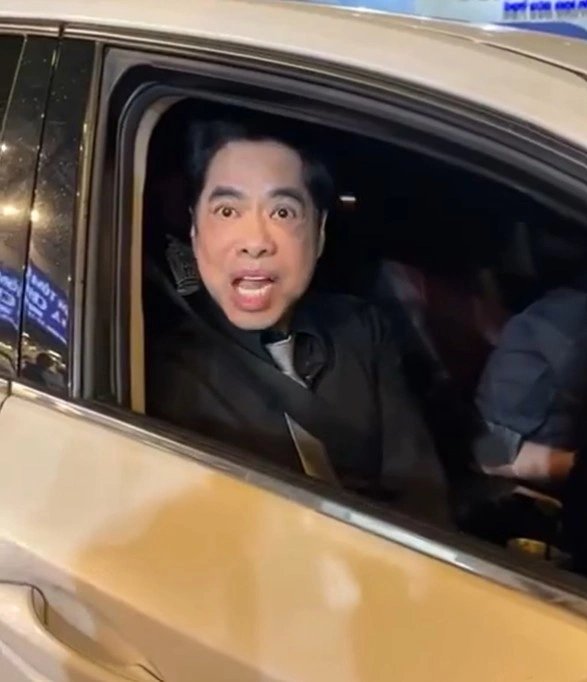 Danh ca Ngọc Sơn đi xét nghiệm ma túy