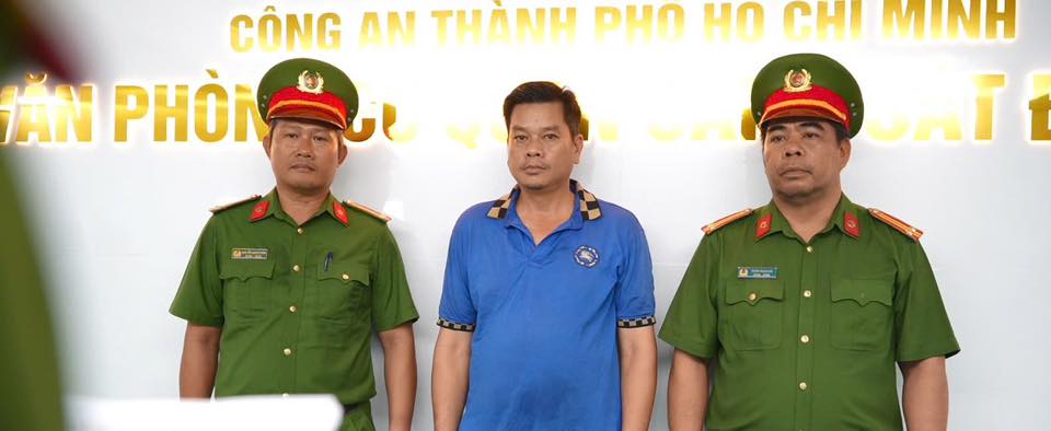 Hơn 200 cảnh sát bắt ông trùm Nguyễn Văn Đỏ trong đường dây buôn bán hơn 2,4 tấn chất độc Xyanua