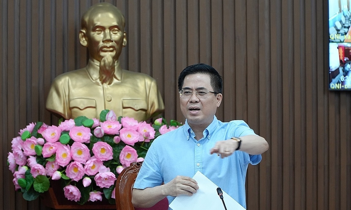 Chủ tịch Quảng Ngãi: Cán bộ ‘tráng trứng đánh võng’ kéo lùi năng lực cạnh tranh của tỉnh