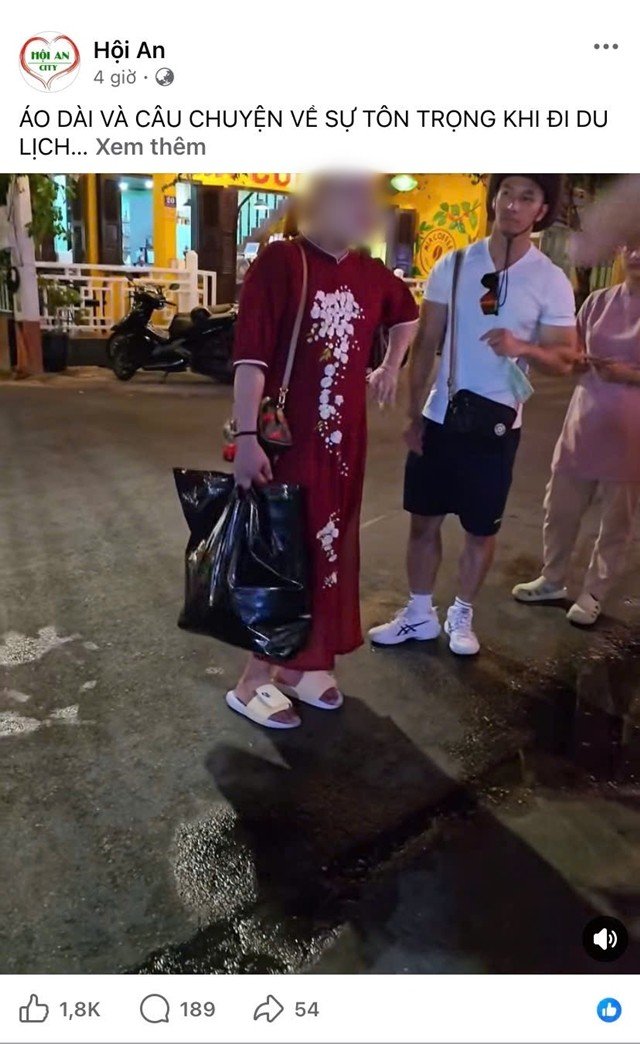 Thông tin mới vụ du khách nước ngoài mặc áo dài với bikini ở Hội An, cơ quan chức năng lên tiếng