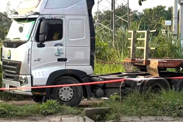 Nam tài xế tử vong dưới hố công trình sâu 5m: Vợ trẻ và 2 con nhỏ bơ vơ, mất trụ cột gia đình