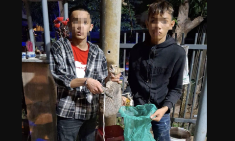 Quảng Ngãi: Công an tuần tra lúc rạng sáng, bắt giữ 2 đối tượng ‘miu tặc”