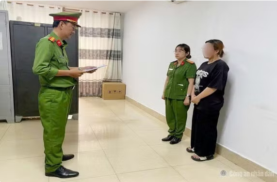 Bé 4 tuổi tử vong sau cái tát của mẹ