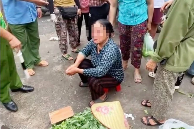 Chủ quán hải sản xịt nước khiến cụ bà bán rau chảy máu mắt lên tiếng bất ngờ, muốn hoà giải tình cảm