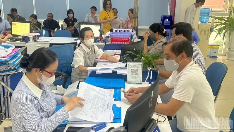 Quảng Ngãi: Thu hồi kinh phí hỗ trợ cho cán bộ, công chức