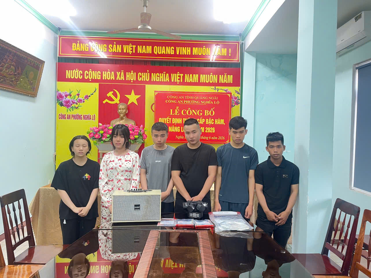 Quảng Ngãi: Phát hiện nhóm thanh thiếu niên tổ chức sử dụng trái phép chất ma túy