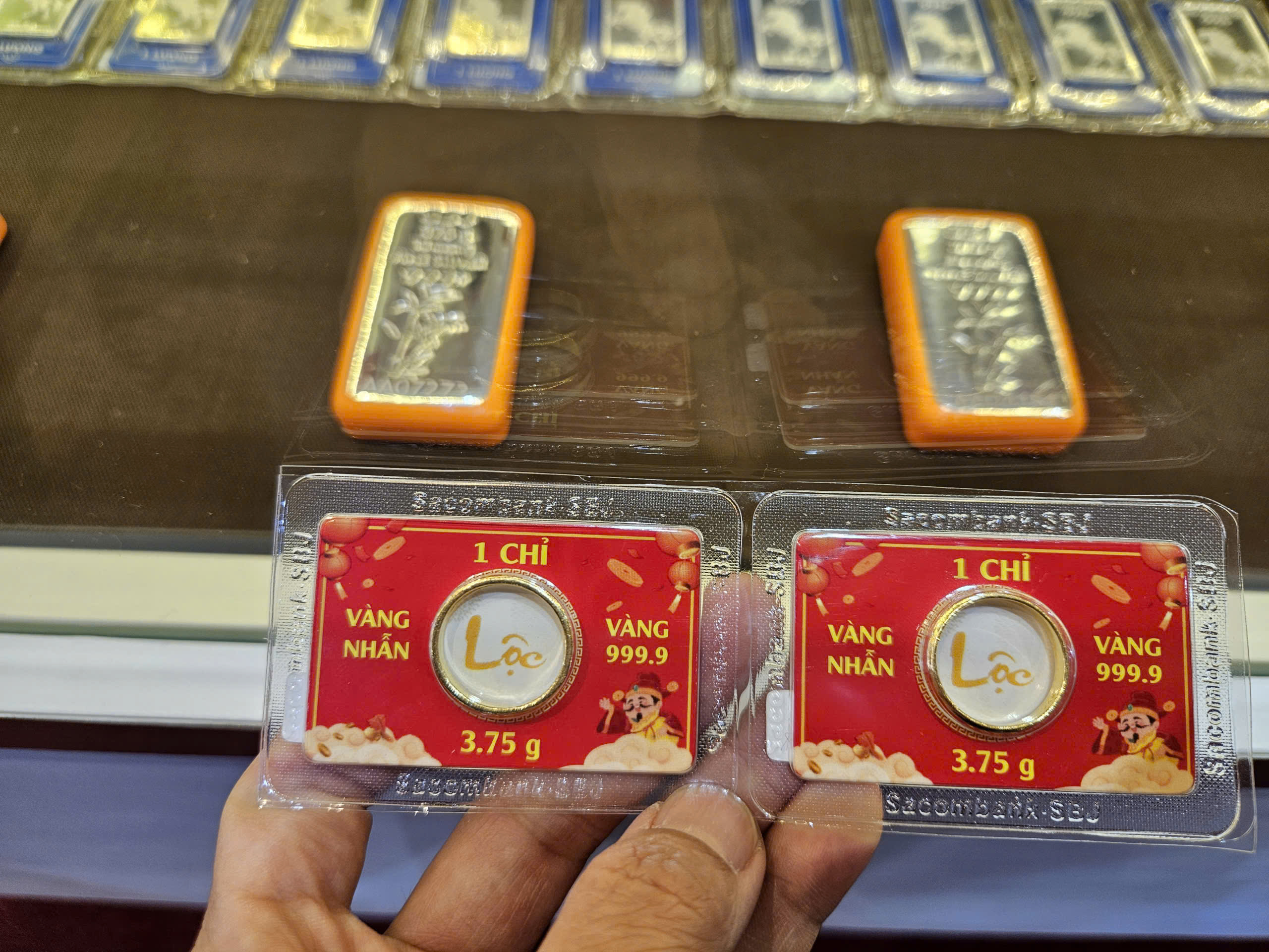 Giá vàng hôm nay 15-6: Vừa mở cửa, vàng, bạc đồng loạt tăng mạnh