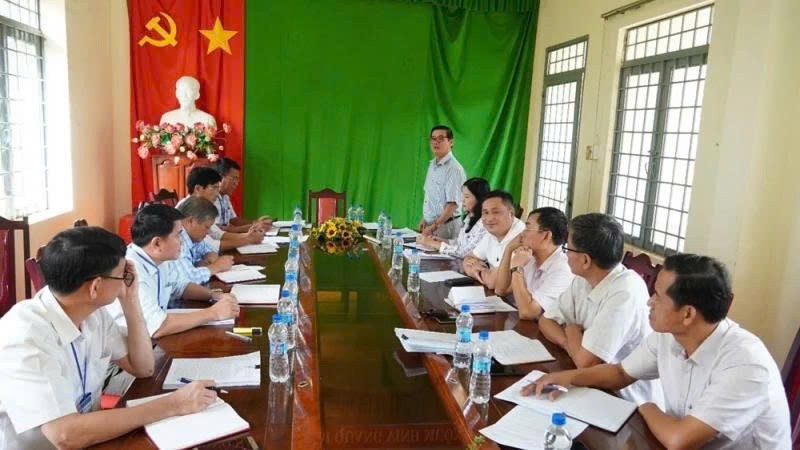 Mức lương của Chủ tịch UBND xã từ ngày 1/7/2026 là bao nhiêu? Bất ngờ với mức thu nhập ngoài dự đoán