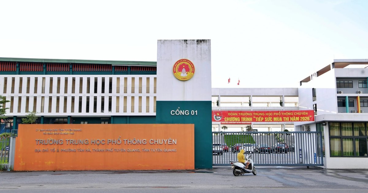 Bộ GD-ĐT lên tiếng về vụ 328 thí sinh điểm thi Chuyên Tuyên Quang vẫn xét tuyển đại học
