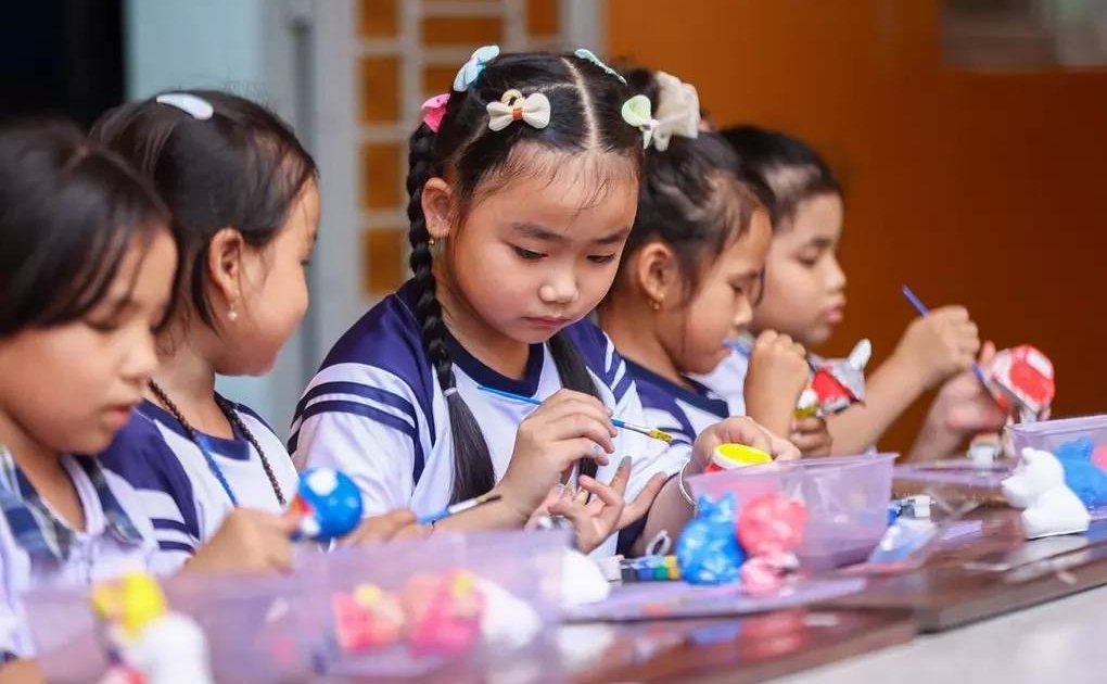 Tin vui: Bộ Y tế đề xuất miễn, giảm học phí cho gia đình sinh hai con gái