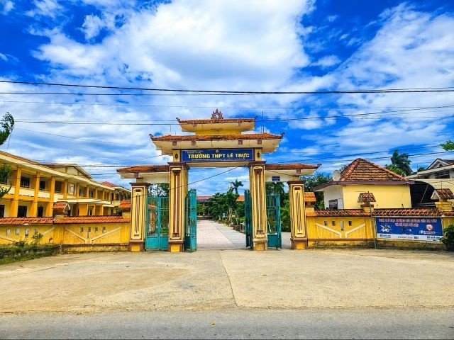 Vụ nghi vấn gian lận thi tốt nghiệp THPT ở Quảng Trị: Khởi tố 2 giáo viên