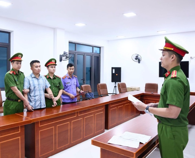 Danh tính giáo viên Trường THPT Chuyên Tuyên Quang bị tạm giữ khẩn cấp vì vi phạm Kỳ thi tốt nghiệp THPT 2026