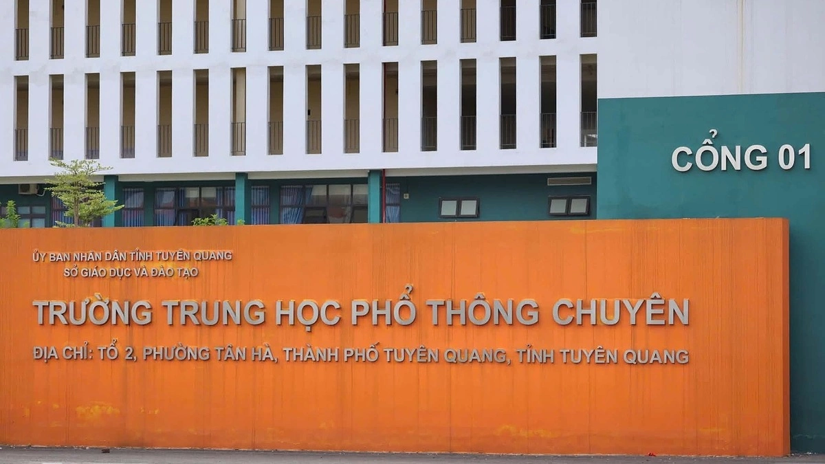 Hơn 320 học sinh chuyên Tuyên Quang được đăng ký xét tuyển đại học
