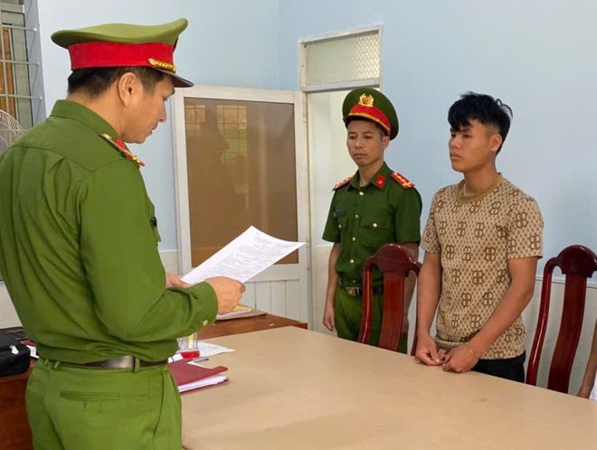 Quảng Ngãi: Khởi tố nhóm thanh niên đánh người trong lúc ăn nhậu