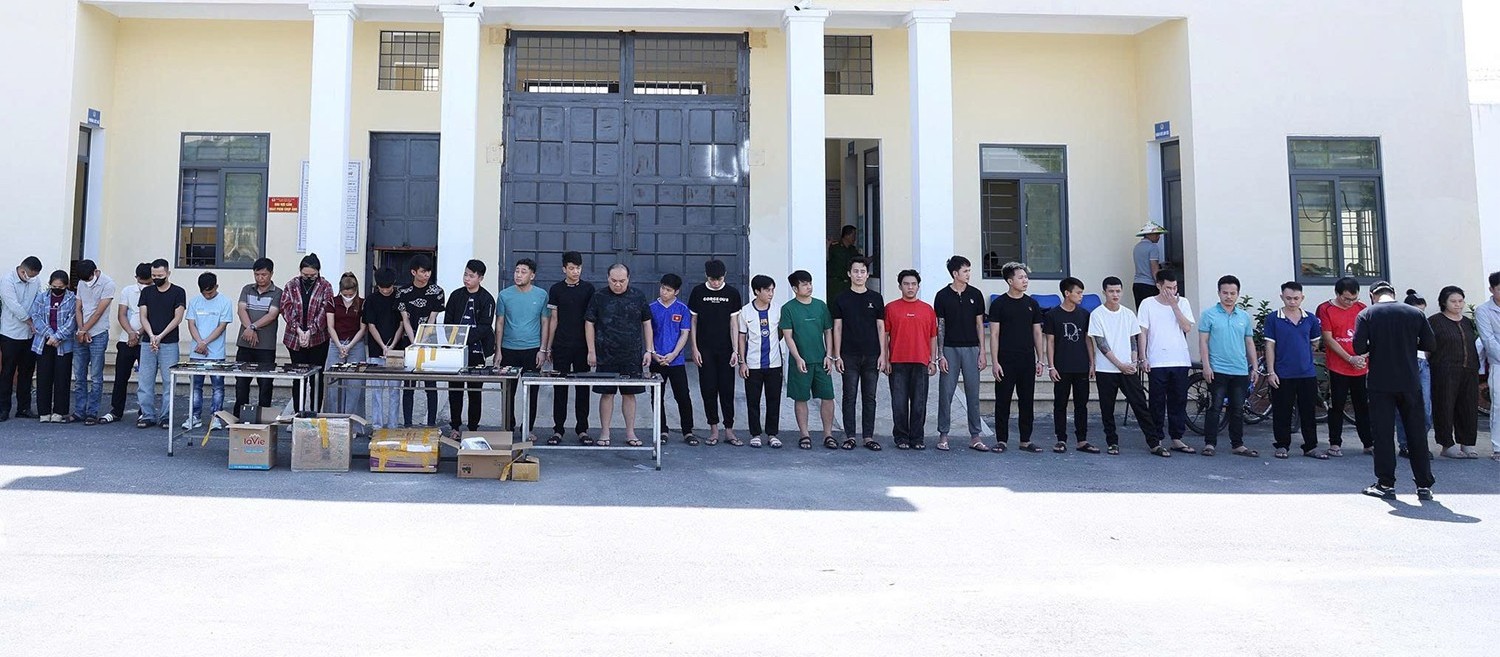 Công an điều tra các giao dịch từ 1 đến 3 tỷ đồng: Một phiên dịch cùng nhiều người bị bắt
