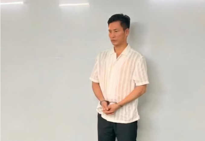 Thi hành lệnh bắt tạm giam khách hát karaoke Hà Mạnh Dũng SN 1979