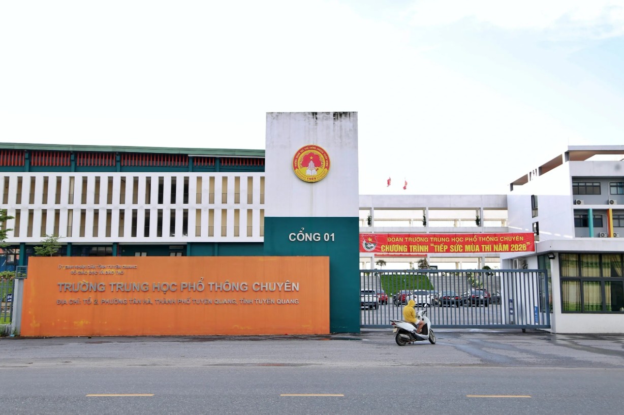 Bộ Giáo dục và Đào tạo trả lời đề nghị của tỉnh Tuyên Quang về việc tổ chức thi lại môn Toán