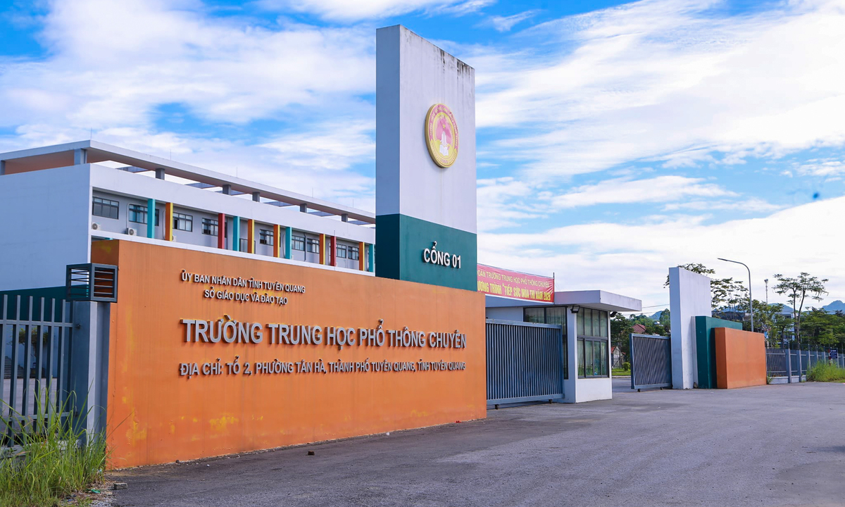 Đối chiếu học bạ, kiểm tra toàn bộ bài thi điểm 10 Toán ở Tuyên Quang