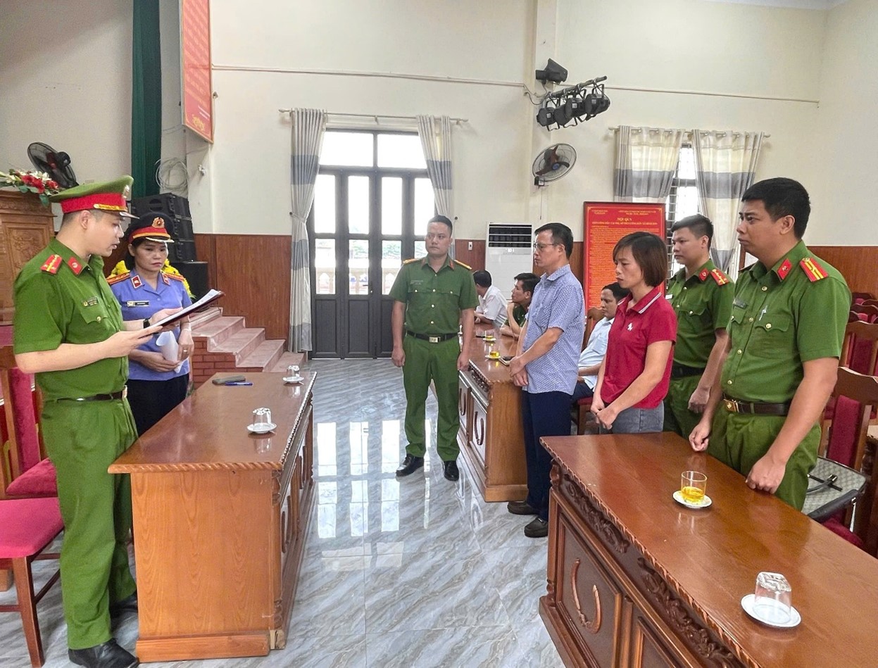 Cơ quan Công an khởi tố vụ án, khởi tố 4 bị can về hành vi “Lợi dụng chức vụ, quyền hạn trong thi hành công vụ”
