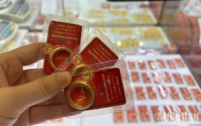 01-1785551673-gia-vang-hom-nay-18-vang-nhan-dien-bien-la-1-chi-vang-bao-nhieu-tien