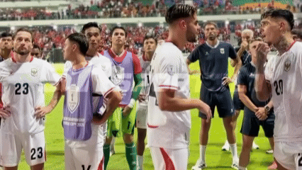Cầu thủ Indonesia cãi vã căng thẳng với CĐV nhà sau khi bị loại khỏi ASEAN Cup 2026