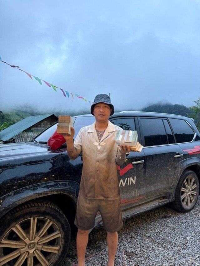 09-1786284695-ly-do-dac-biet-khien-bui-xuan-huan-co-biet-danh-la-huan-hoa-hong