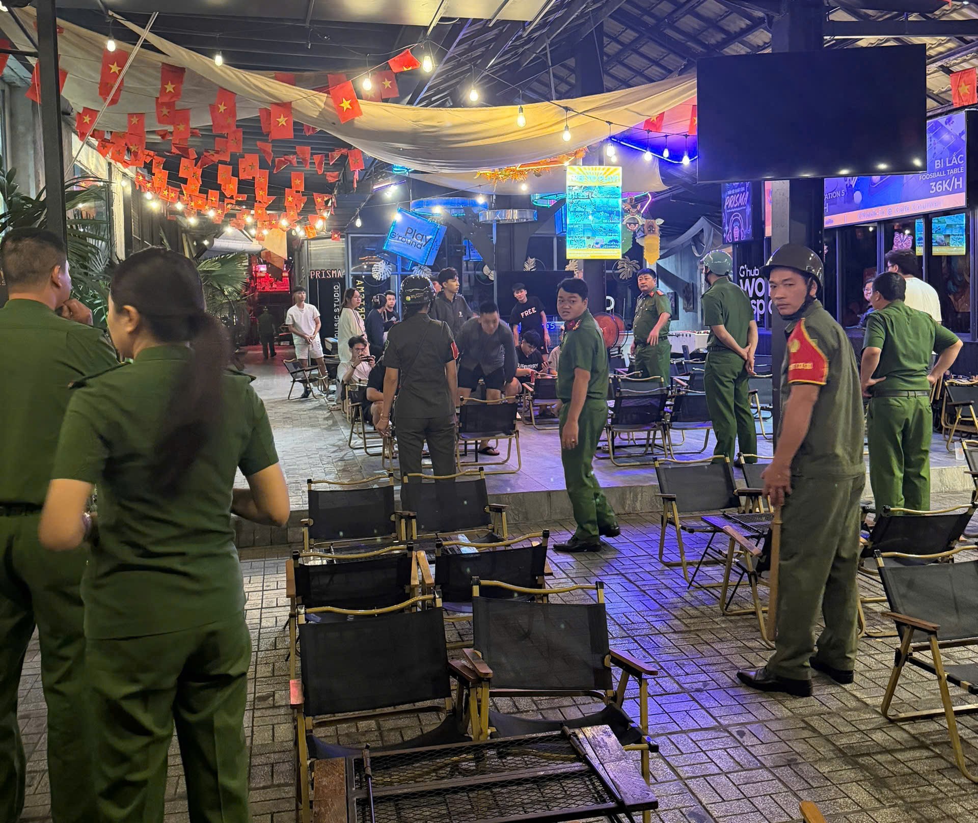 Công an ra quân, kiểm tra 469 người tại chợ đầu mối, các cơ sở kinh doanh dịch vụ ăn uống…