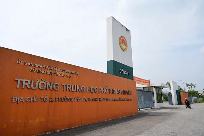 Lý do 2 thí sinh xác nhận không thi lại ở Chuyên Tuyên Quang, thông tin đáng chú ý về giám thị coi thi