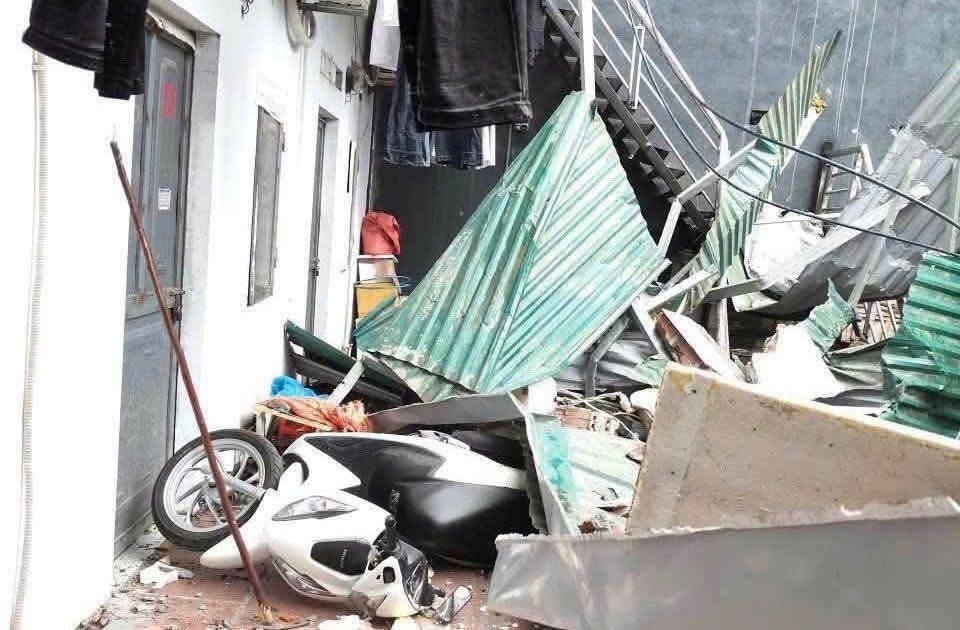Nổ lớn tại nhà trọ, 4 người thương vong
