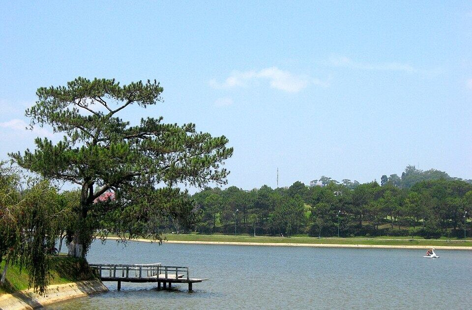Thi thể nữ kế toán được phát hiện nổi trên hồ Xuân Hương
