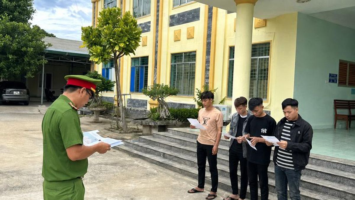 Khởi tố 12 bị can liên quan vụ gây rối tại phường Đức Phổ