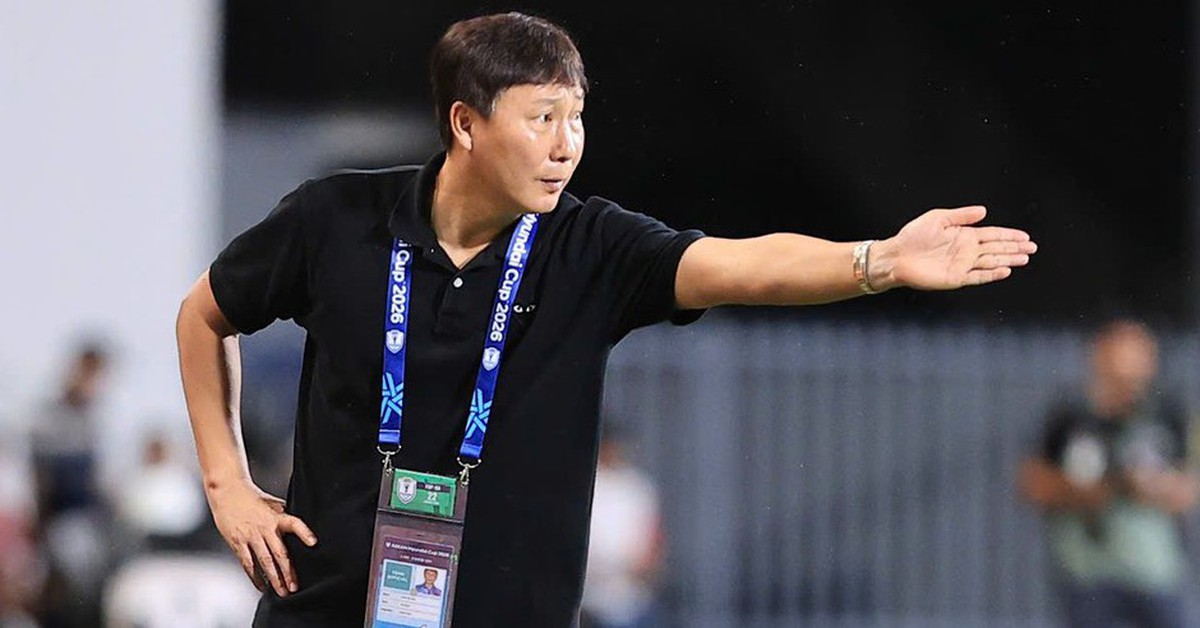 HLV Kim Sang-sik và bí mật về hai ngón đòn khiến tuyển Thái Lan gục ngã tại Rajamangala