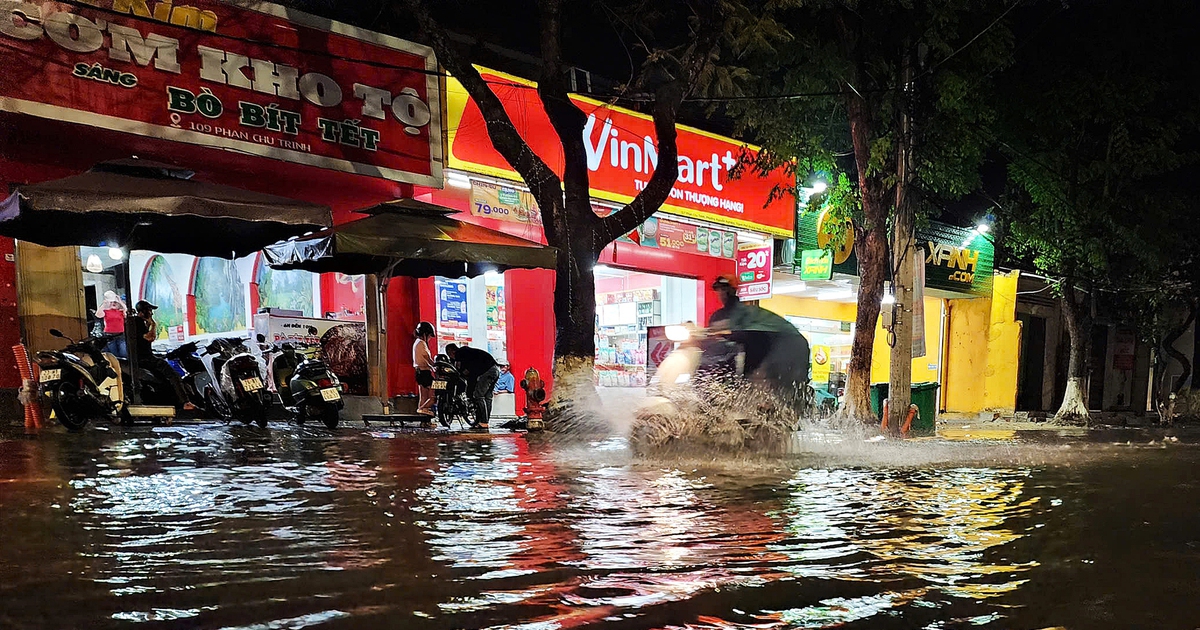 Trận mưa ‘siêu to’ tối 2-8 ở đô thị Quảng Ngãi, có phải kỷ lục trước nay?