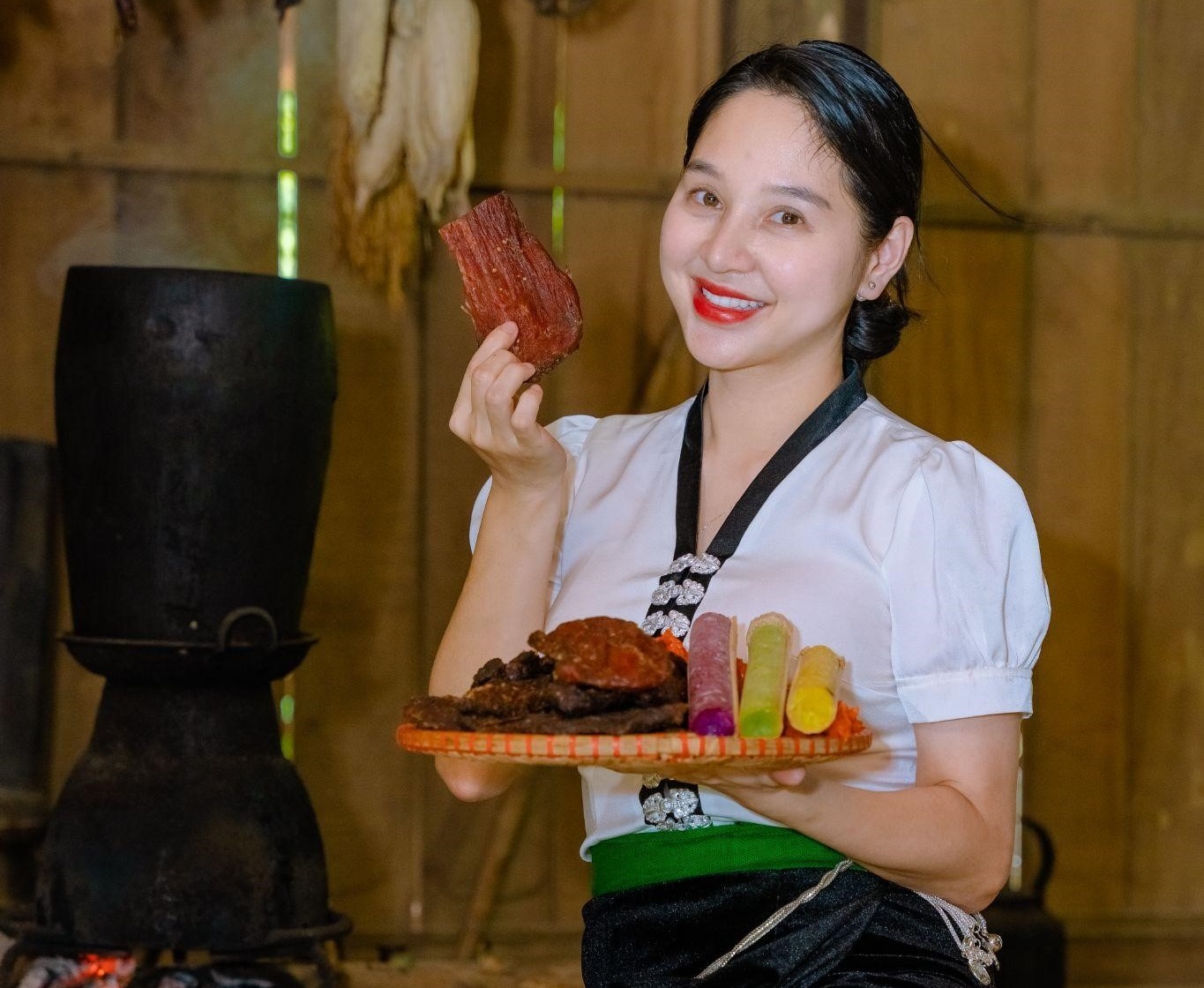 Từng bán 60 tỷ đồng thịt trâu sấy/năm, gọi vốn thành công 25 tỷ đồng trên  Shark Tank: Huho Food giờ ra sao?