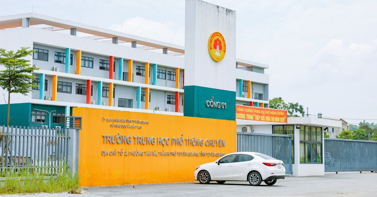 Khởi tố thêm 4 bị can trong vụ 147 điểm 10 tại trường chuyên Tuyên Quang