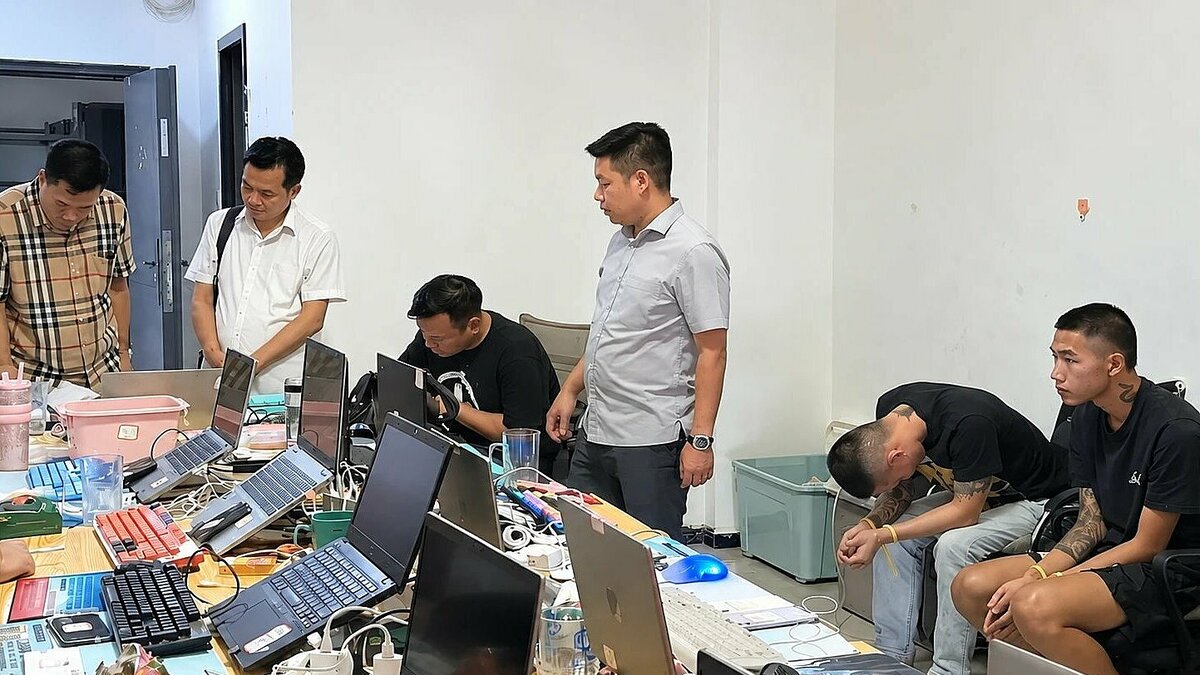 Công an Việt Nam và Lào đột kích ổ lừa đảo tại đặc khu Tam giác vàng