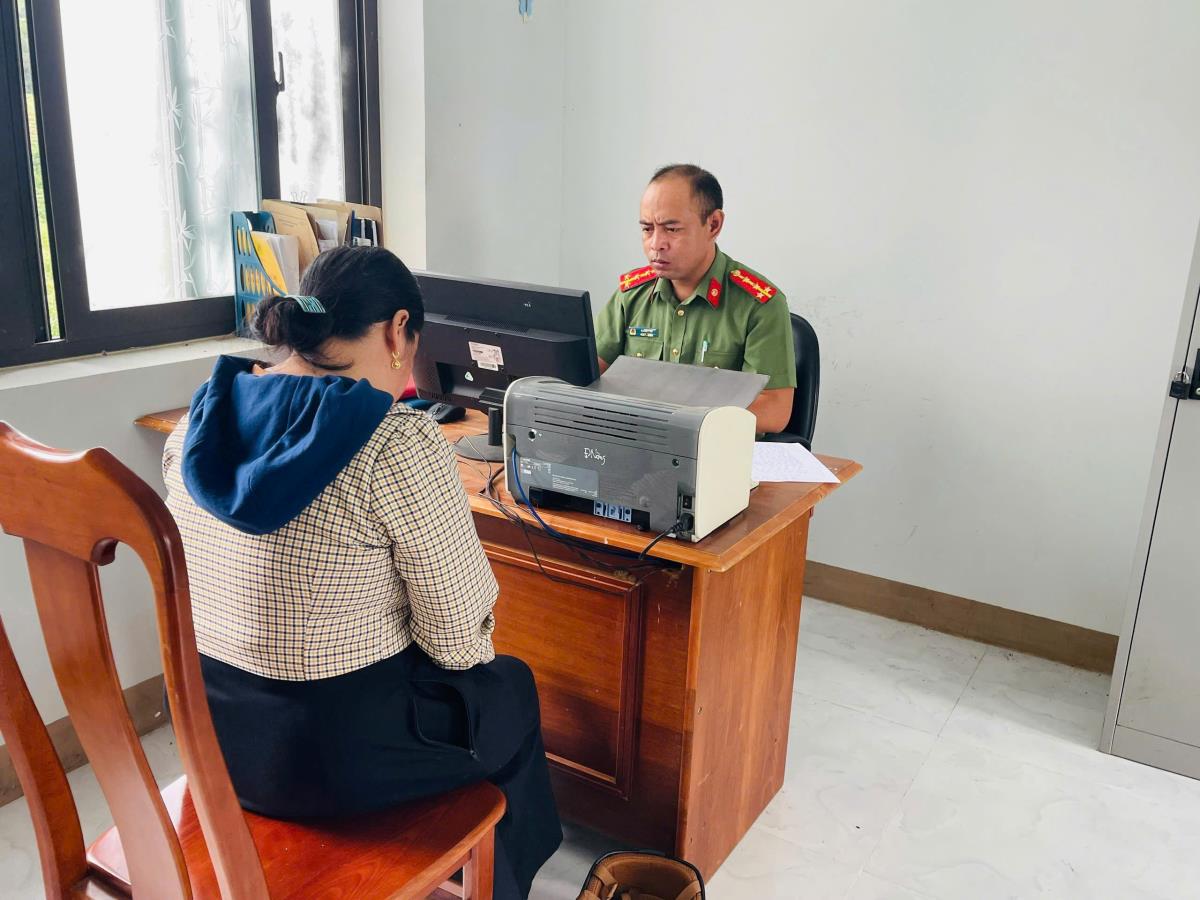 Xử phạt 12,5 triệu đồng người phụ nữ xúc phạm lực lượng Công an trên mạng xã hội