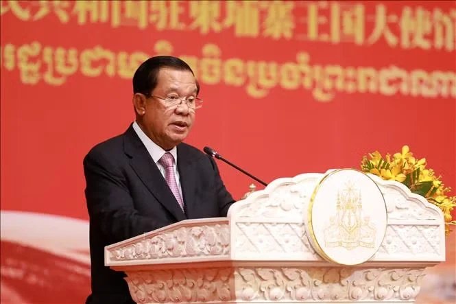 Ông Hun Sen bức xúc vì một ngày nhận gần 20 tin nhắn xin tiền
