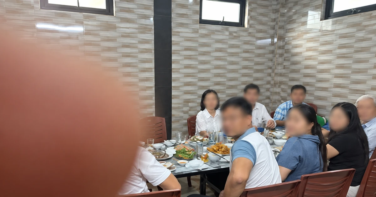 Bí thư xã bị phản ánh ‘tụ tập ăn uống, sử dụng rượu, bia’ trong giờ hành chính nói gì?