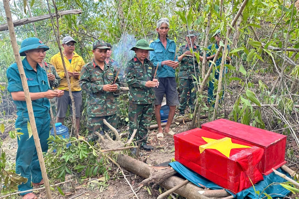 Liệt sĩ hy sinh cùng vợ và 2 con dưới hầm trú ẩn được tìm thấy sau 59 năm