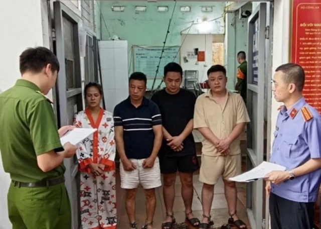 Diễn biến mới vụ tài xế bị nhóm khách nữ hành hung tập thể ở Quảng Ninh, đã rõ nguồn cơn sự việc