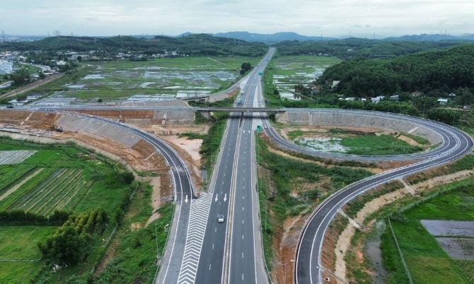 Hoàn thiện nút giao dở dang suốt 8 năm trên cao tốc Đà Nẵng – Quảng Ngãi