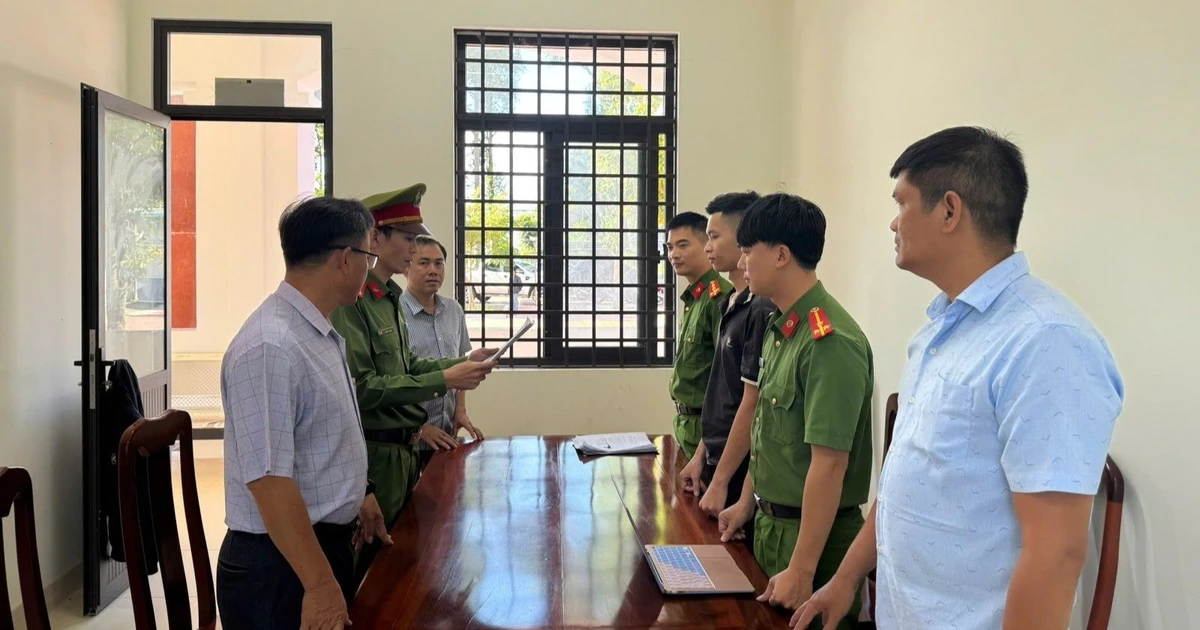 Quảng Ngãi: Tài xế taxi say rượu tông công nhân vệ sinh môi trường thương tật 76%