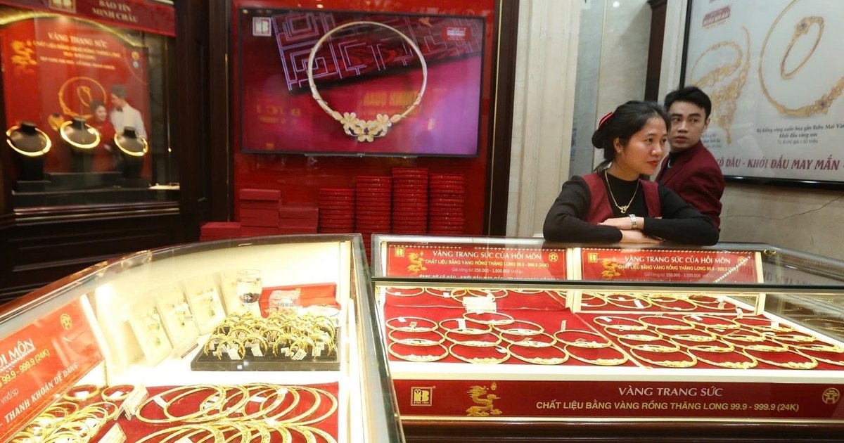 Giá vàng hôm nay 26/10 lao dốc, vàng miếng SJC tiếp đà giảm