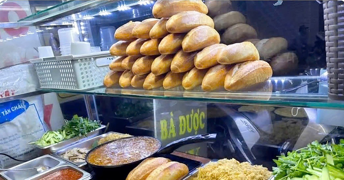 Bánh mì Bà Được lên tiếng xin lỗi, số ca ngộ độc nghi do ăn bánh mì tiếp tục tăng