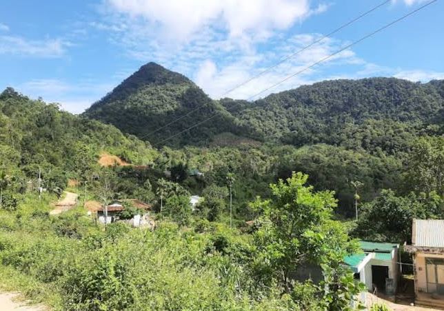 Vì sao xã ít dân nhất tỉnh Quảng Ngãi có thể phải xây dựng phương án sáp nhập xã phường lần thứ 2?