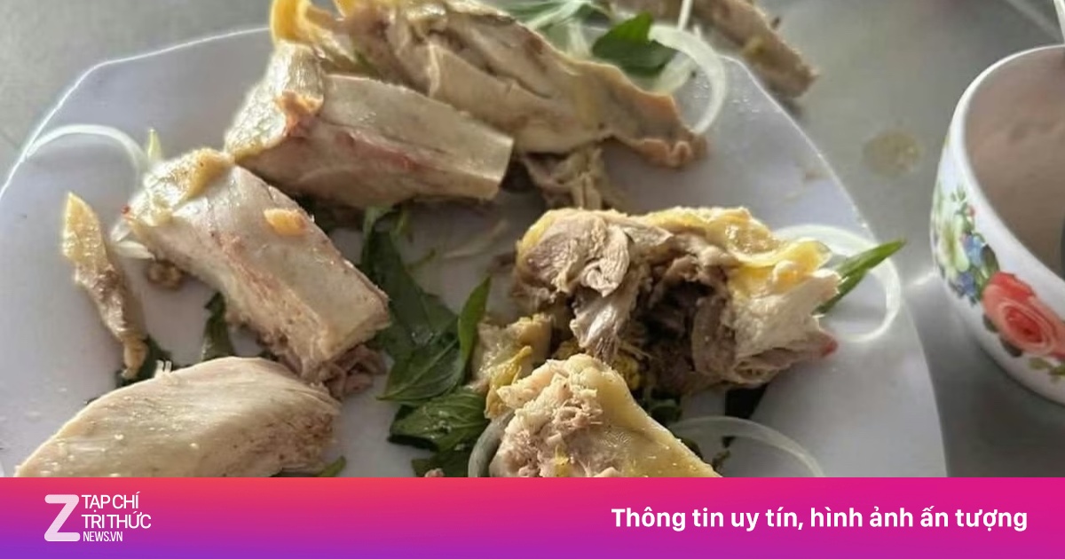 Phát hiện vi phạm tại quán ăn bán bữa cơm bình dân 640.000 đồng