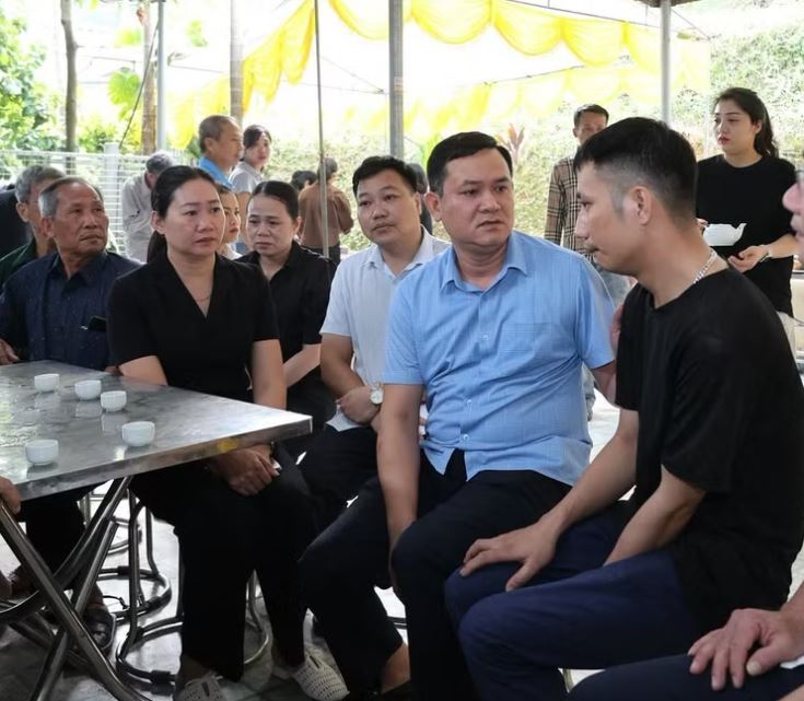 Một gia đình ở Tuyên Quang mất cùng lúc hai con trai do đuối nước trong ao nhà