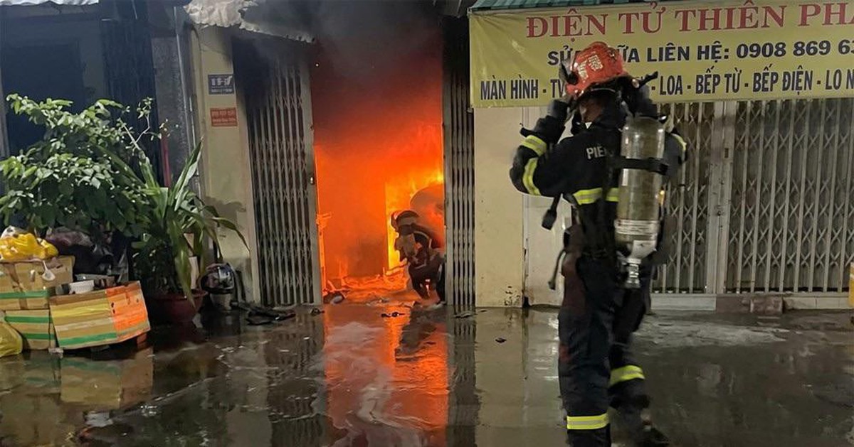 Cháy nhà ở TP.HCM: Cụ bà 81 tuổi trượt ngã tử vong trong lúc tháo chạy